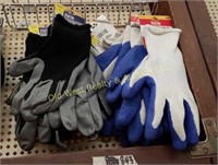 Pile of Gloves (#843)