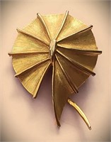 UNIQUE VINTAGE GOLD ABSTRACT SWIRL FLORAL BROOCH