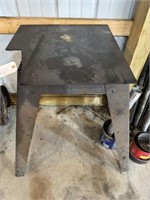 Table saw stand