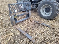 Skid Loader Pallet Forks