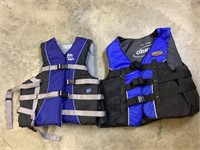 2- ski vest ( xxl-s/m)