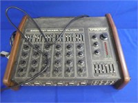 Traynor 6400 Series I I Mixer / Amplifier