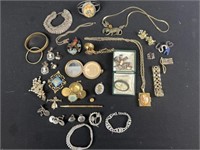 Costume, jewelry, brooches, lockets, bracelets,