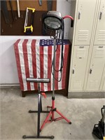 Craftsman light and roller stand