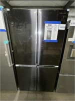 4-Door Flex Food Showcase French Door Refrigerator