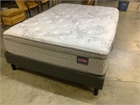 Queen bed(new)