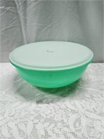 Tupperware Green Bowl With Lid