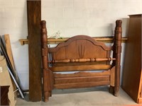 Oak full-queen bed