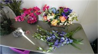 4 Floral Arrangements w/ Vases & Etc.