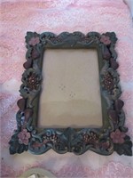 LOT 109 FITS 5X7 PICTURE FRAME