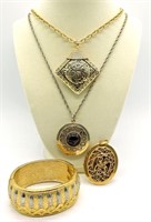 Vintage Gold Tone Jewelry Lot