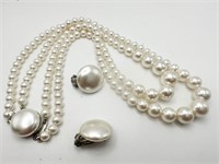 FAUX PEARL LAYERED NECKLACE & EARRINGS
