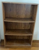 Bookshelf w/ 3 Shelves