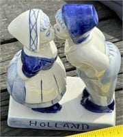 Delft Statue