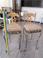 32 inch tall vintage bar stool