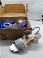 Dreamlairs silver size 9.5 heels