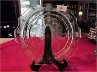 PATTERN GLASS PLATE WITH STAND