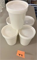 5 Yogurt/Dessert Containers with Lids