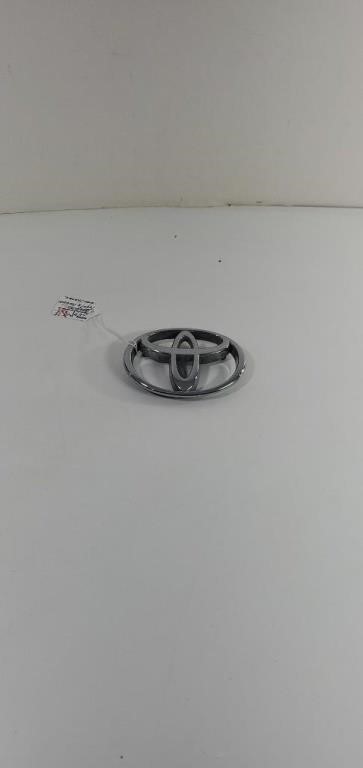 Toyota badge (new)