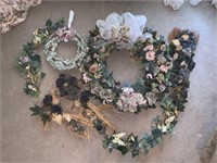 Floral Wreaths & Wall Décor C