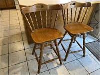 Oak Bar Chairs/Stools