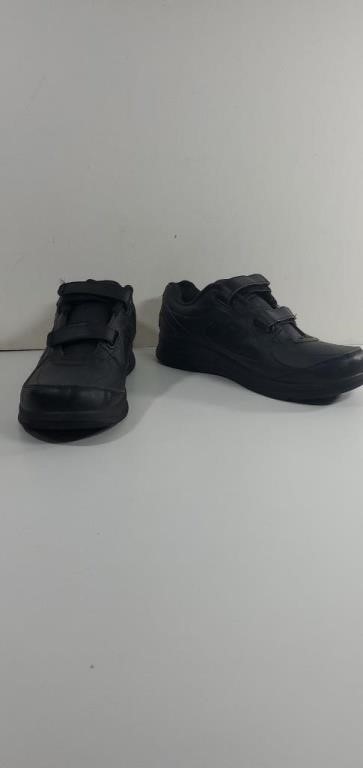 New Balance 577 Men's Walking Shoes, size 12