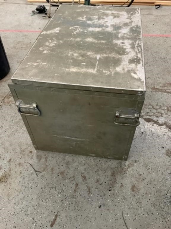 Insulated alum cooler  28x40x29