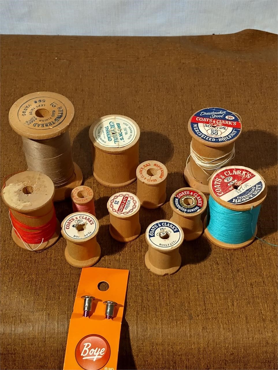 Miscellaneous vintage sewing thread