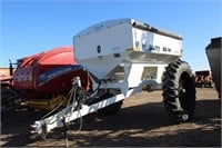 Mobility 800 row crop spreader