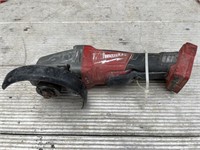 Milwaukee M18 FUEL Brushless Cordless 4-1/2" -