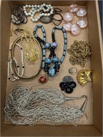 Costume Jewelry Lot 14 great Pieces Necklaces ++++