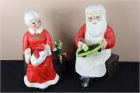 Mr. & Mrs. Claus Crafting (13" Tall)