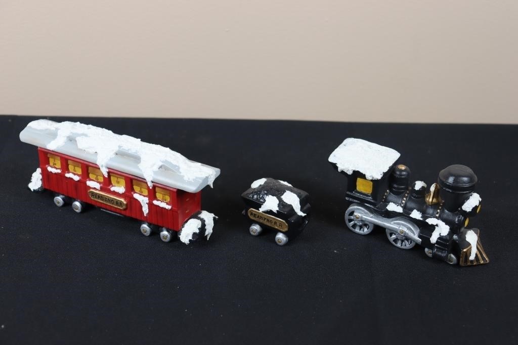 Set of 3 Train Cars (3" Tall)