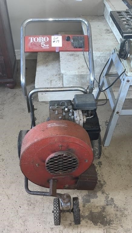 TORO 5HP BLOWER