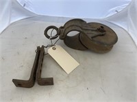 Barn Pulley 11"L