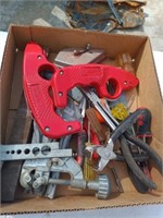 C Clamp Pipe Cutter Roberts 10-208 Knives Flair