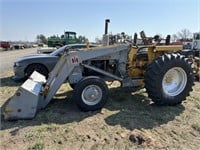 IH 3414 Loader Tractor
