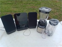 ONN CD Player/ Speakers Hamilton Beach Blender