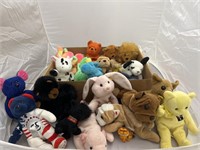 Box of Beanie Babies & Stuffed Animals