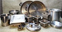 STAINLESS FOOD CONTAINERS