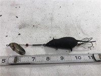 Mouse looking lure