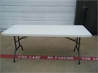 6 ft Lifetime folding Table