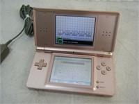 Working Nintendo 8 DS Lite + charger + game