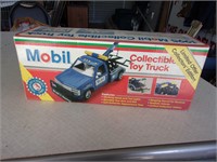 mobil toy truck in box