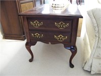 BASSETT CHERRY END TABLE WITH DRAWER