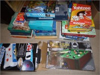 Games & Puzzles - Board Games, Table Games, Etc
