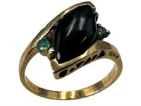 Vintage 14k Black & Green Stone Ring