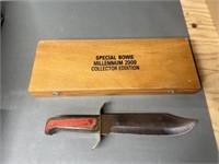 15" Bowie Knife in Wood Diplay Case