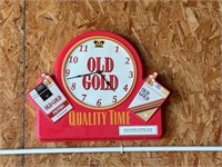 Old Gold plastic Ad clock