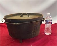 Texsport Cast Iron 3 Footed Dutch Oven w/ Lid 12"